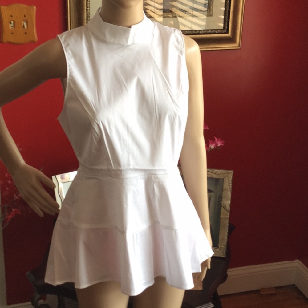 🔥CATHERINE MALANDRINO FLARED@BOTTOM MOCK NECK TOP